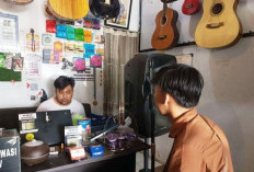 Toko Musik Bengkulu Gitar Masih Tetap Ramai Pembeli, juga Mampu Bersaing Secara Online