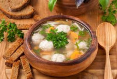 Segar dan Praktis, Yuk Cobain Resep Sup Sawi Bakso Ikan Berikut Ini, Menu Sahur Favorit Keluarga