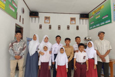 Patut di contoh, Kades Tanjung Ganti Salurkan Beasiswa untuk 9 Murid berprestasi dan Miskin