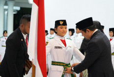 Bupati Bengkulu Utara Kukuhkan Paskibraka 2025 di Balai Daerah