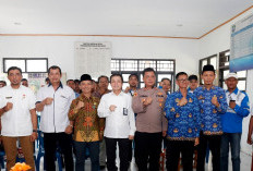 Sosialisasi Pembangunan Wilayah Pantai di Pantai Pelabuhan Sekunyit dan Pantai Pelabuhan Pasar Lama