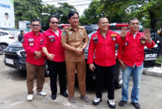 Pemuda Batak Bersatu Terima 1 Unit Mobil Ambulans dari Dana Aspirasi Ronny Tobing 