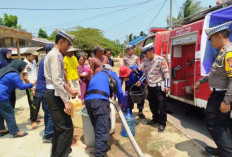 HUT ke - 69 Satlantas Polres Kaur Berbagi 3500 Liter Air Bersih