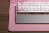 Corsair K70 Core SE Sakura Edition: Keyboard Cantik Dengan Tema Sakura Yang Cocok Untuk Gamer Perempuan 