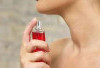 Begini Caranya Memilih Aroma Parfum yang Cocok Digunakan Saat Siang Hari