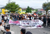 Demo HMI di Depan DPRD Provinsi Diwarnai dengan Pembakaran Ban