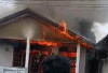 Kebakaran Rumah Warga di Anggut Bawah Diduga Akibat Korsleting Listrik