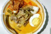 Mencicipi Kelezatan Lontong Lodeh Bawean: Kuliner Khas Gresik yang gurih dan aromanya rempahnya nikmat