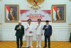 Gubernur Helmi Hasan Lantik Rifai–Yevri